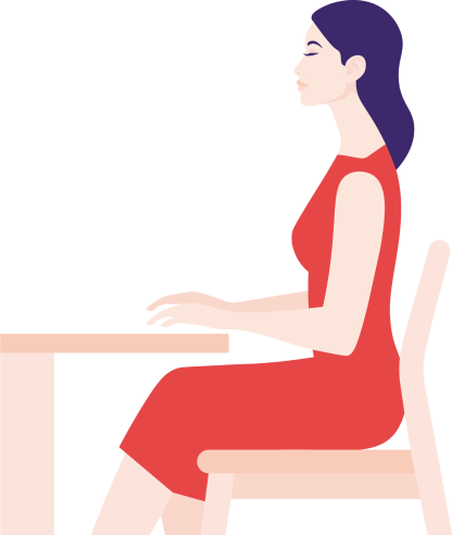 femme travaillant sur un bureau